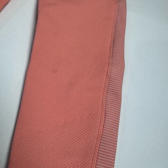 Offline By Aerie Totally Textured Seamless Leggings Peach Size Small Comfy - Picture 8 of 11